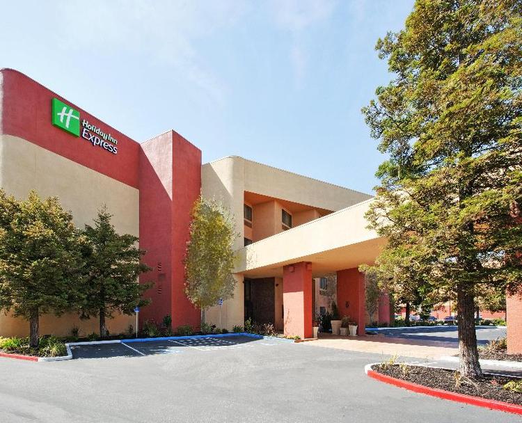 Holiday Inn Express Union City