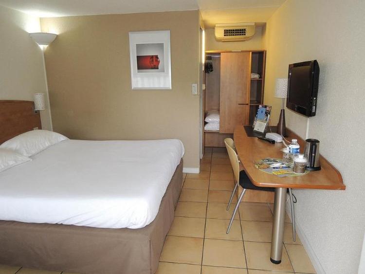 Kyriad Avignon Cap Sud