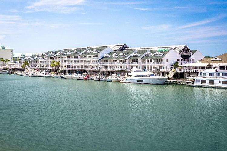 Holiday Inn & Suites Clearwater Beach S Harbour