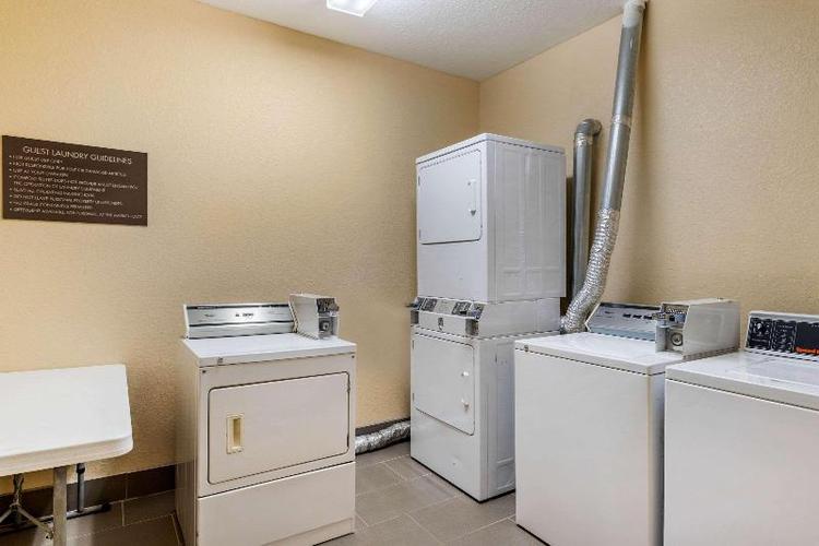 Comfort Suites (Baytown)