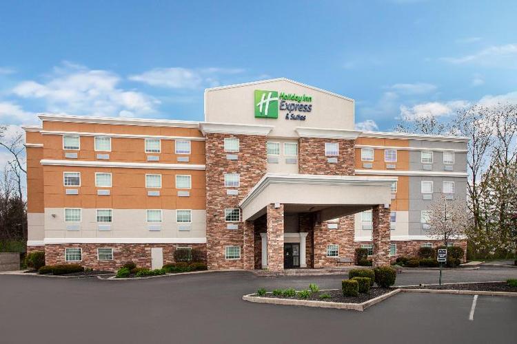 Holiday Inn Exp & Sts - North Carmel / Westfield