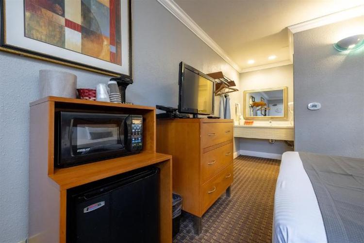 Soma Park Inn