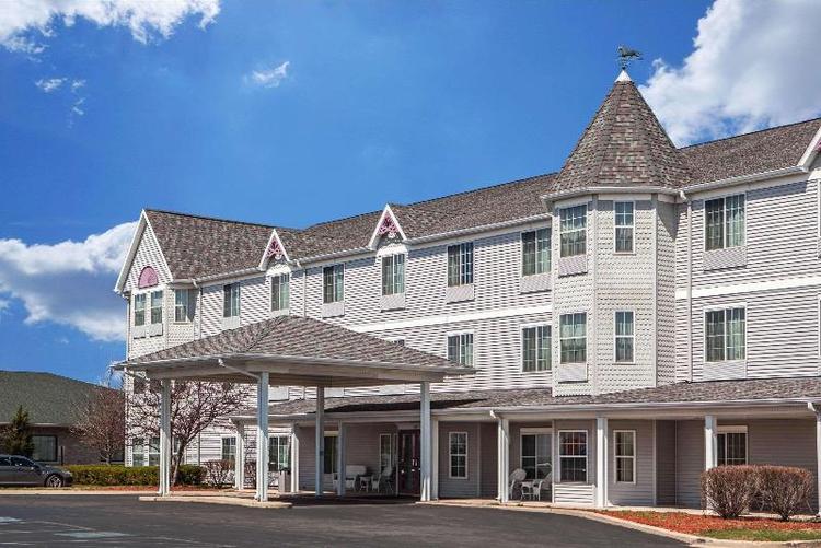 Comfort Inn & Suites Geneva- West Chicago