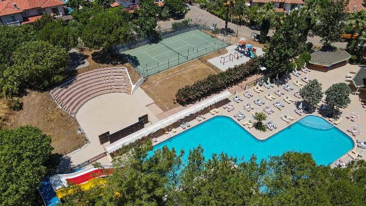 Smart Voxx Resort Hotel