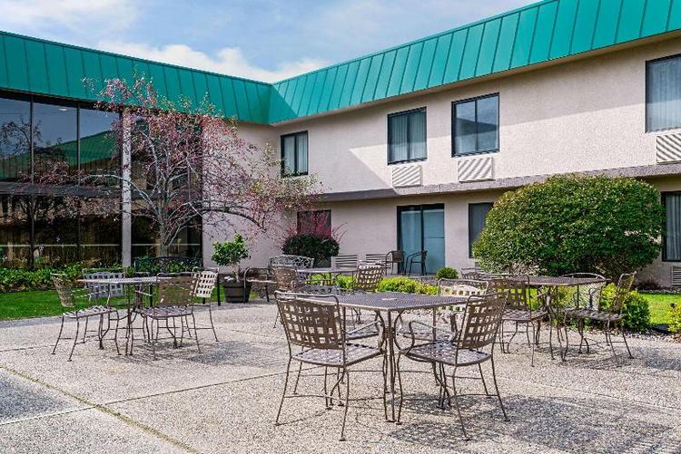 Ramada Conference Center by Wyndham Plymouth