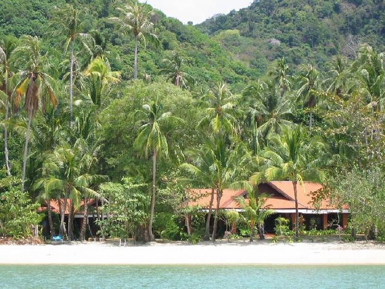 Baan Mai Beachfront Lone Island Phuket