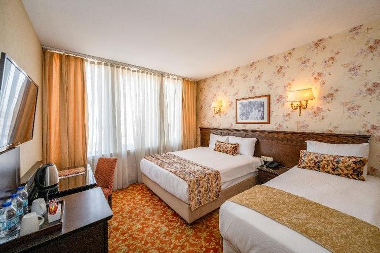 Pera Rose Hotel