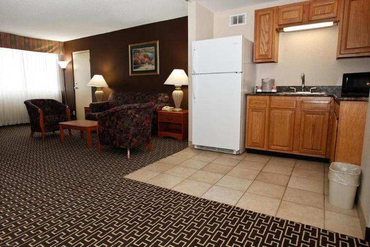 Sonesta Hotel Grand Rapids Airport