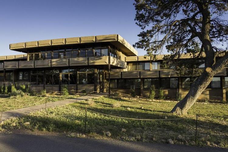 Kachina Lodge