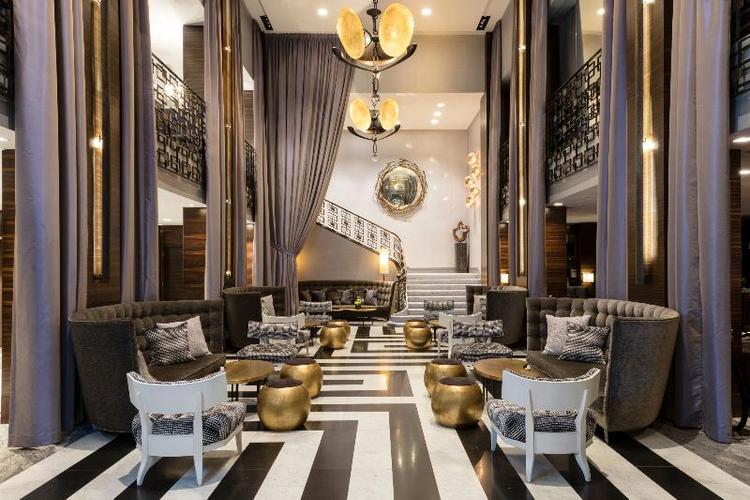 Empire Hotel