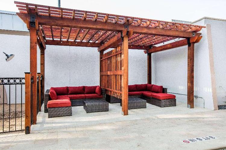 Ramada By Wyndham Austin South