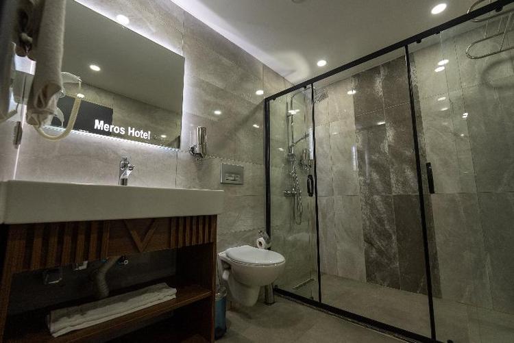 Meros Hotel