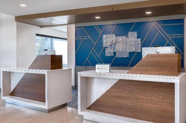 Holiday Inn Express And Suites Alton St Louis Area