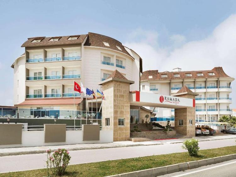 Ramada Resort By Wyhdam Side