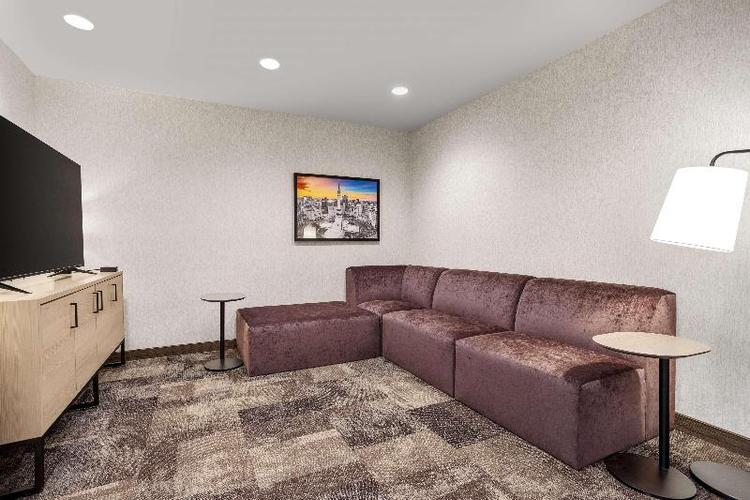 Home2 Suites By Hilton Indianapolis North At Intec