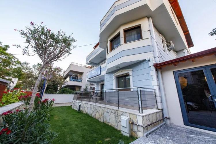 Ada Konak Hotel