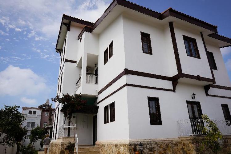 Villa Hania