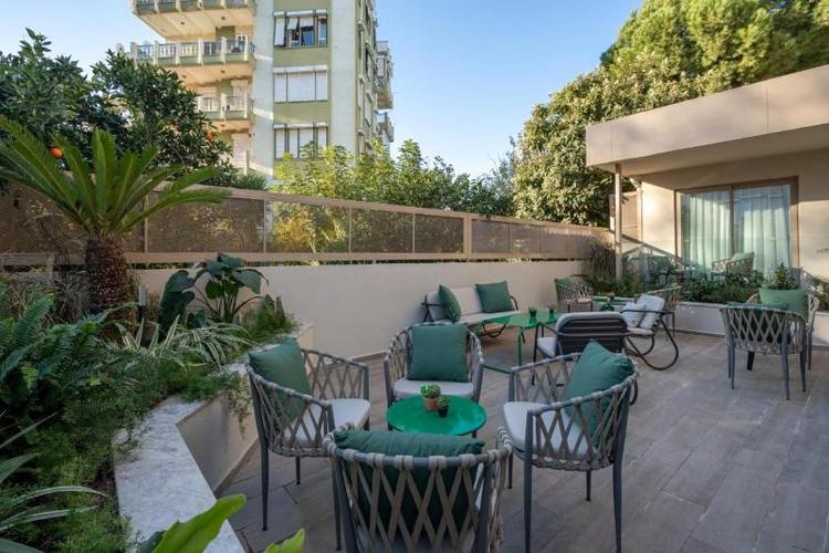 Oli Hotel & Suites