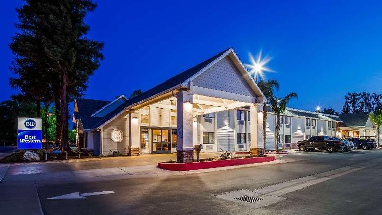 Best Western Town & Country Hotel
