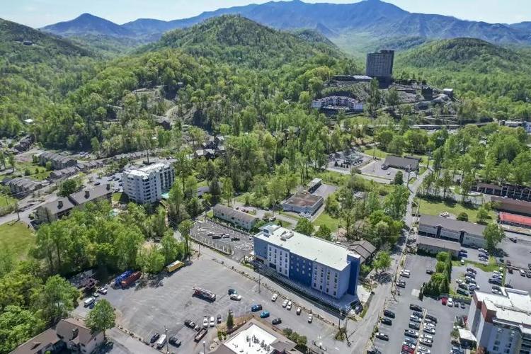 Comfort Suites Gatlinburg Downtown-convention Cent
