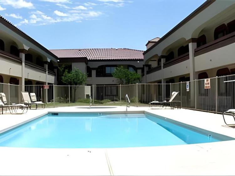 Premier Inns Tolleson