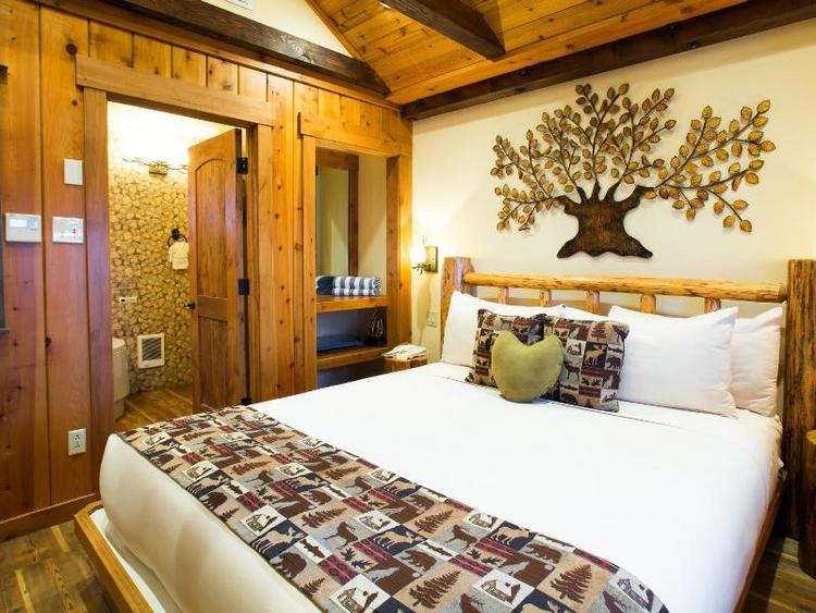Cedar Glen Lodge
