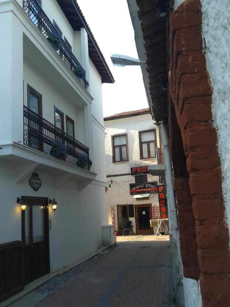 Rodina Suites Hotel