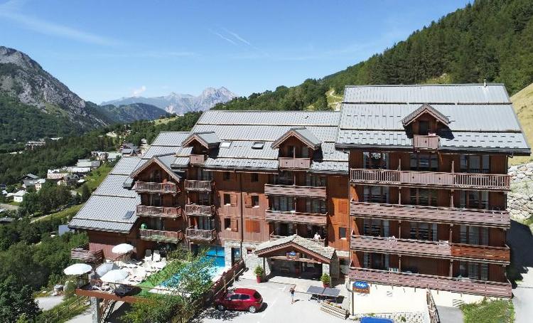 Odalys Le Hameau et les Chalets de la Vallée d Or