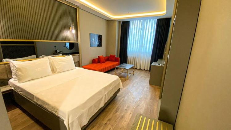 216 Ruby Suite