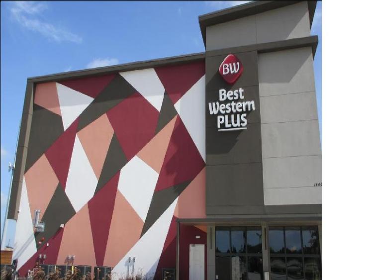 Best Western Plus Pearland/Houston Medical Center