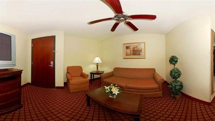 Comfort Suites Yukon - SW Oklahoma City