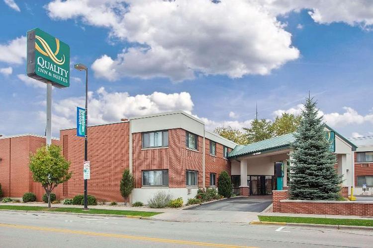 Quality Inn & Suites Green Bay Area