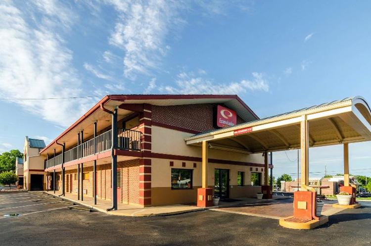 Econo Lodge  Inn & Suites I-35 at Shawnee Mission