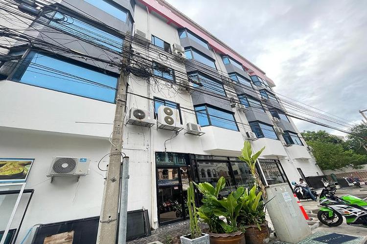 Koenig Hotel Pattaya By Zuzu