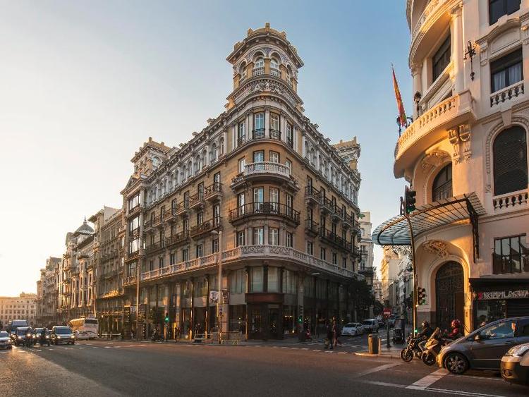 Las Letras Gran Via