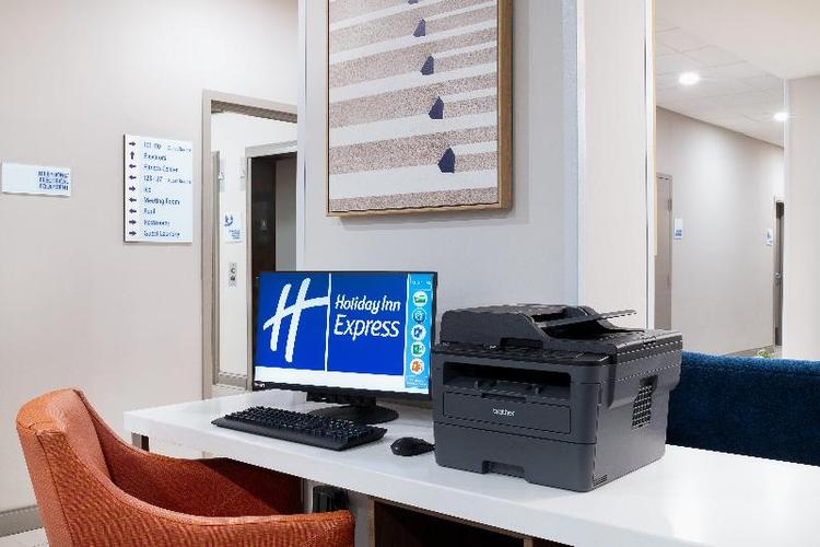 Holiday Inn Express Atlanta West - Theme Park Area