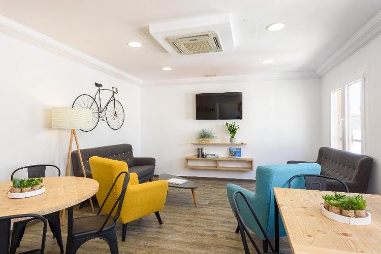 Hostal JUME - URBAN ROOMS