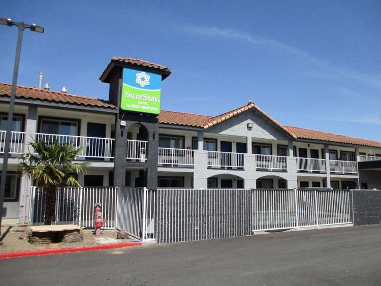 SureStay Hotel by Best Western Williams