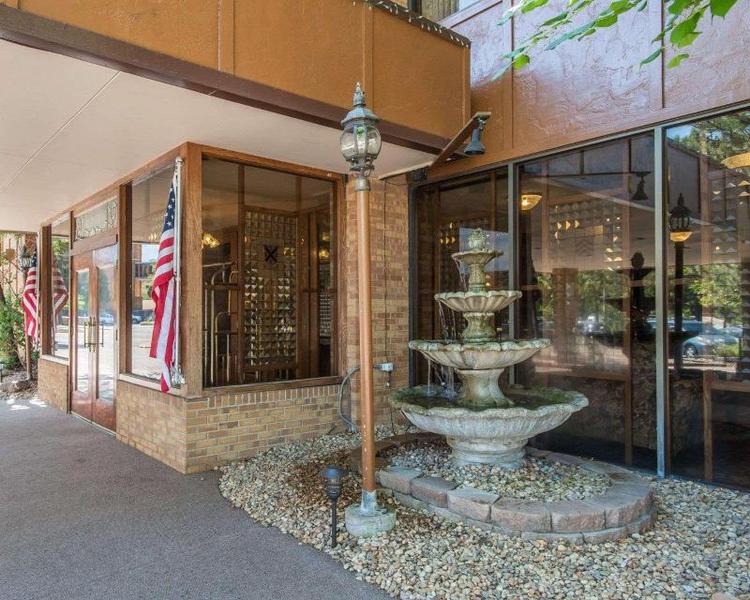 Rodeway Inn & Suites Boulder Broker