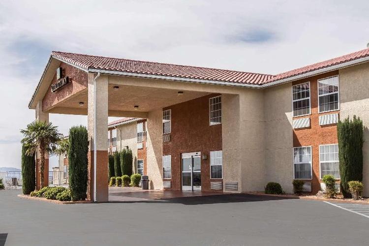 Quality inn ZIon Hurricane
