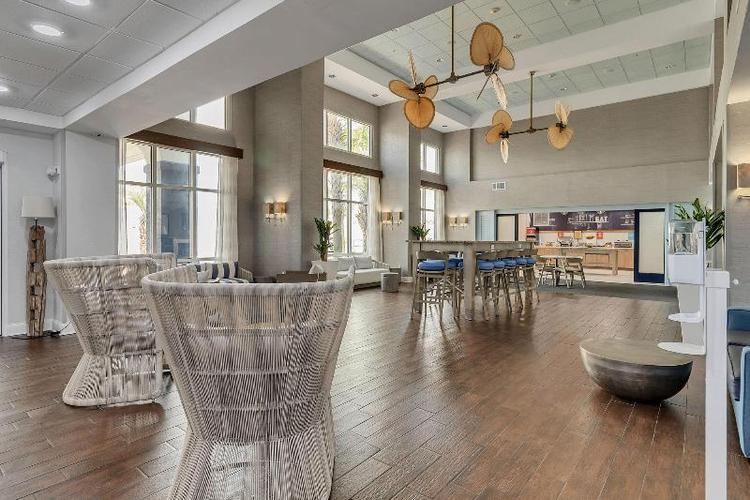 Holiday Inn Express & Sui Destin-Miramar Beach