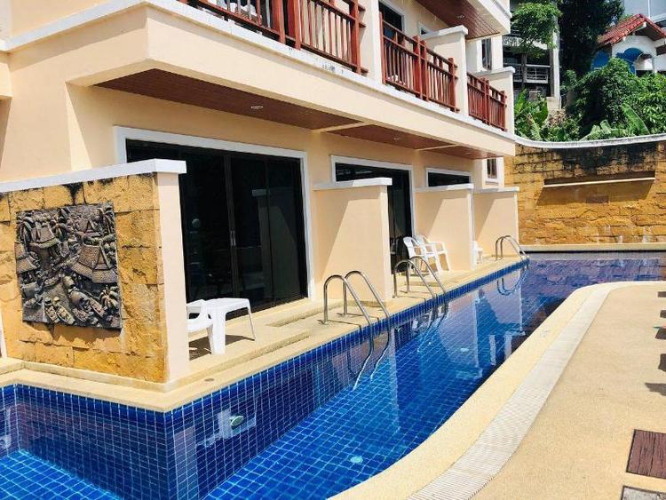 Jiraporn Hill Resort Patong