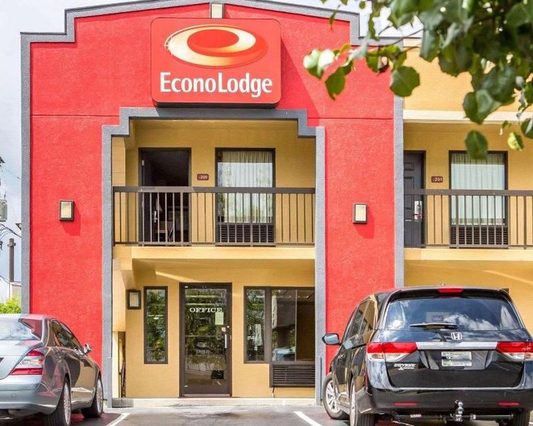 Econo Lodge North North Area