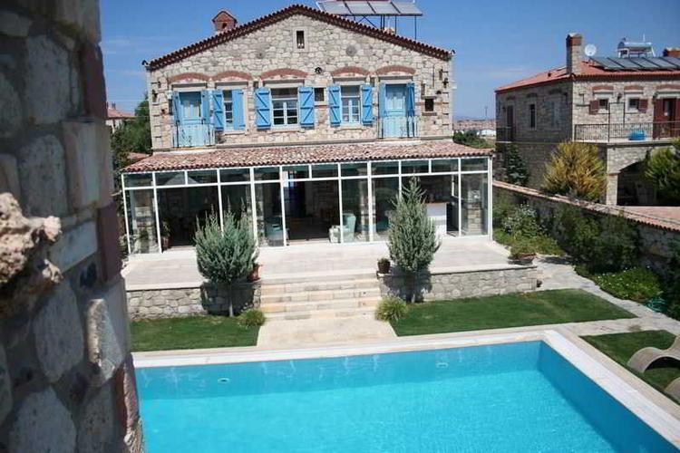 Alacati Zeytin Konak