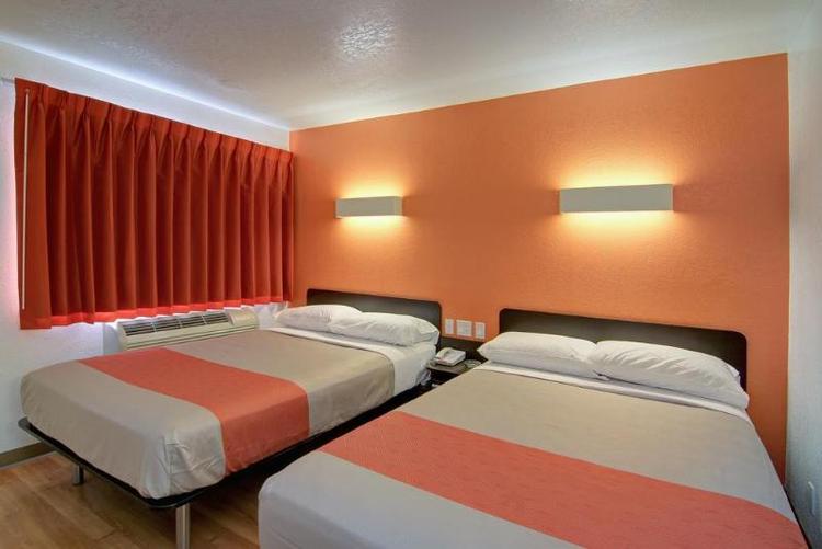 Motel 6 Scottsdale