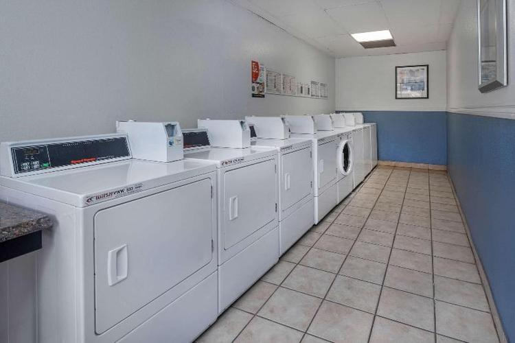 Motel 6 Anaheim Maingate