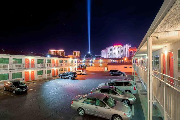 Motel 6 Las Vegas Tropicana