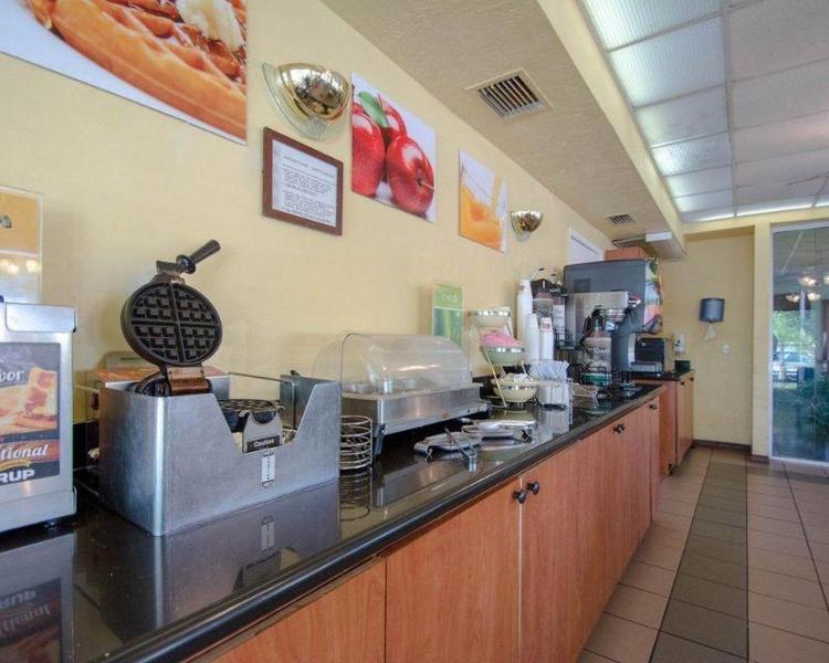 Quality Inn Sarasota North Near Lido Key Beach