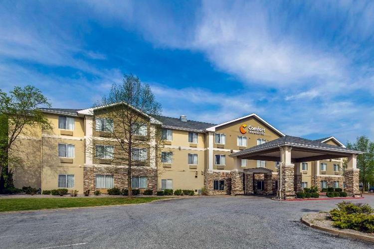 Comfort Inn & Suites Pittsburg Area