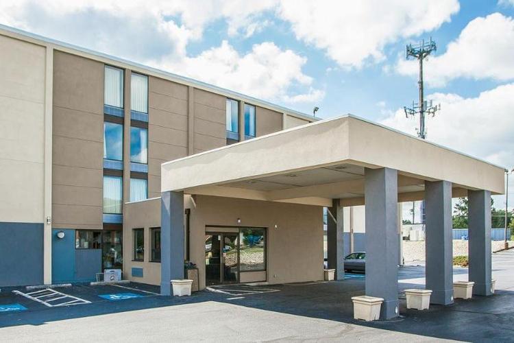 Comfort Inn & Suites Wyomissing - Reading